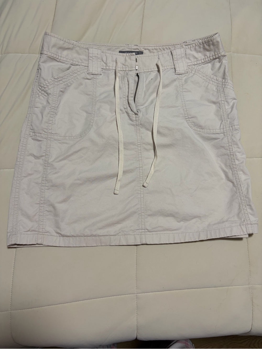 Ann Taylor Cream Drawstring Cotton Mini Skirt